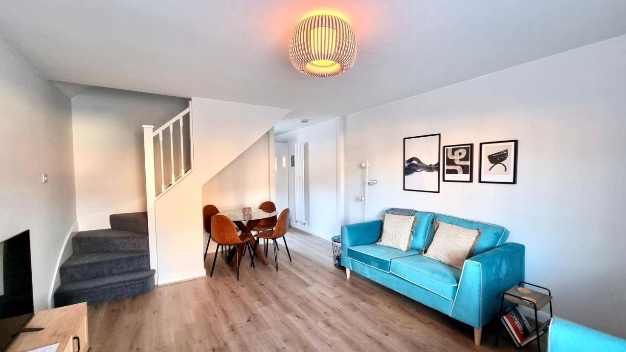 Quay House By Switchback Stays With Free Parking คาร์ดิฟฟ์ ภายนอก รูปภาพ