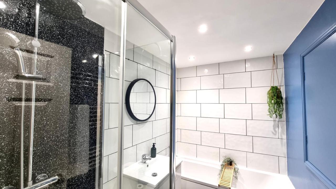 Quay House By Switchback Stays With Free Parking คาร์ดิฟฟ์ ภายนอก รูปภาพ
